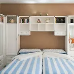 Apartment First Floor - 109 C *