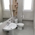 First Floor - 109 C Appartement *