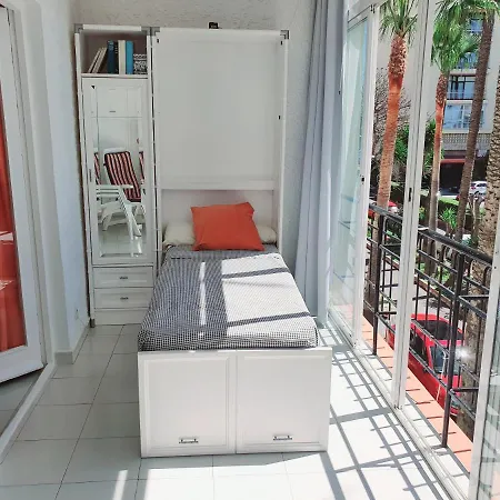 Apartamento 1 Urbanización La Roca, Estudio
