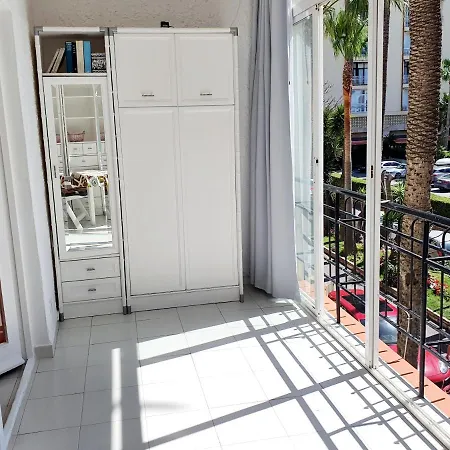 Urbanizacion La Roca, Estudio شقة توريمولينوس