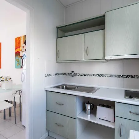 1 Urbanizacion La Roca, Estudio *