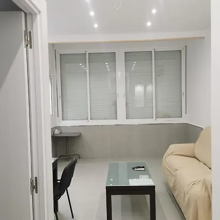 First Floor - 109 C Lägenhet