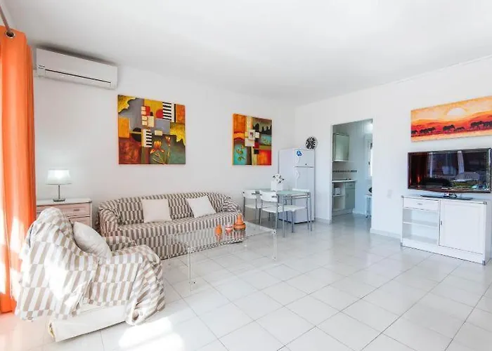 First Floor - 109 C *