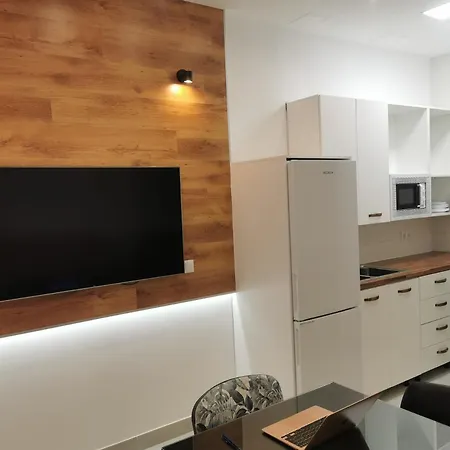 First Floor - 109 C Апартаменти Торремолінос
